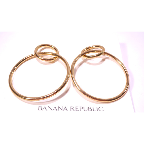 Banana Republic Women's Shiny INTERLOCKING Hoop EARRINGS NWT 58 GOLD - Picture 1 of 11